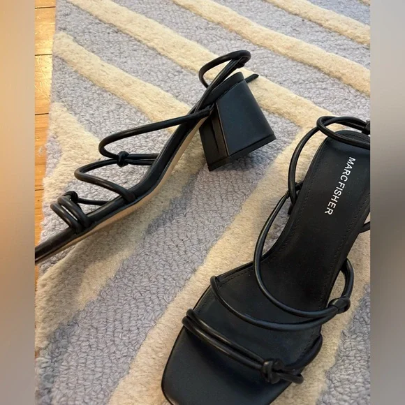 Marc Fisher Gurion Sandal - Picture 3 of 3